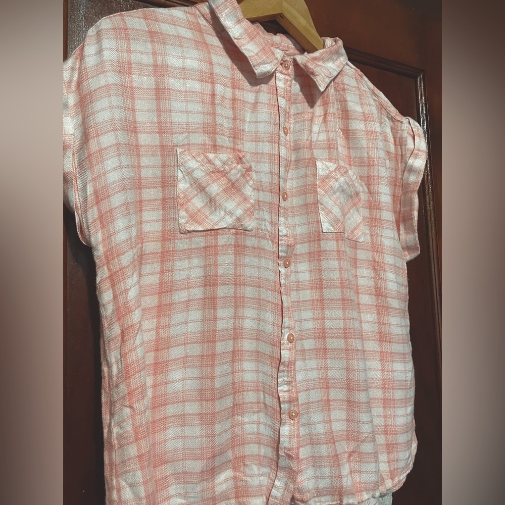 Plaid Japna Pink Women’s Button Up Short Sleeve Shirt